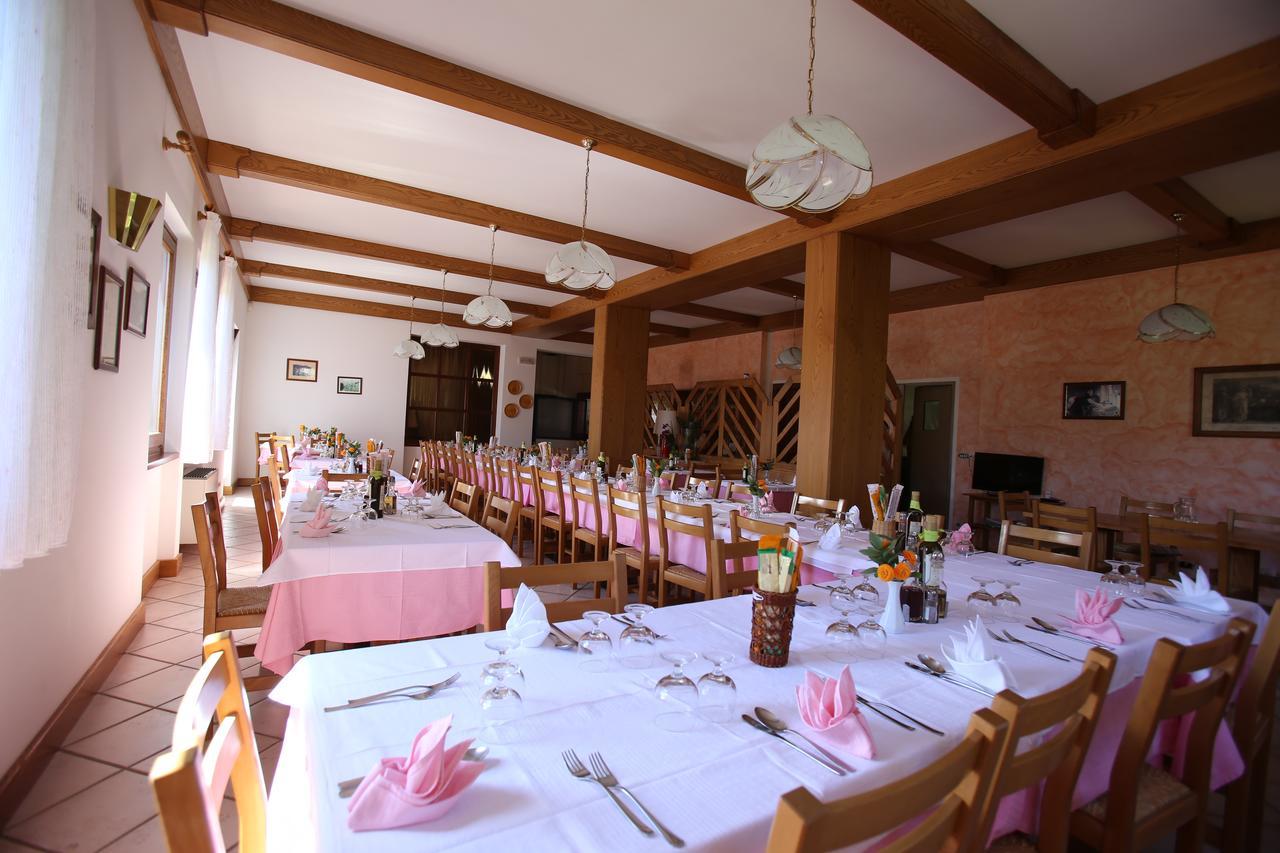 Albergo Alpino Da Tullio Avio Ngoại thất bức ảnh