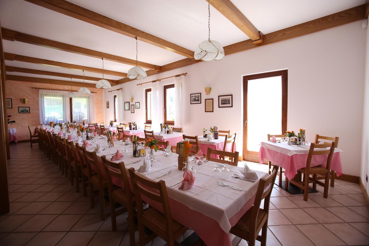 Albergo Alpino Da Tullio Avio Ngoại thất bức ảnh